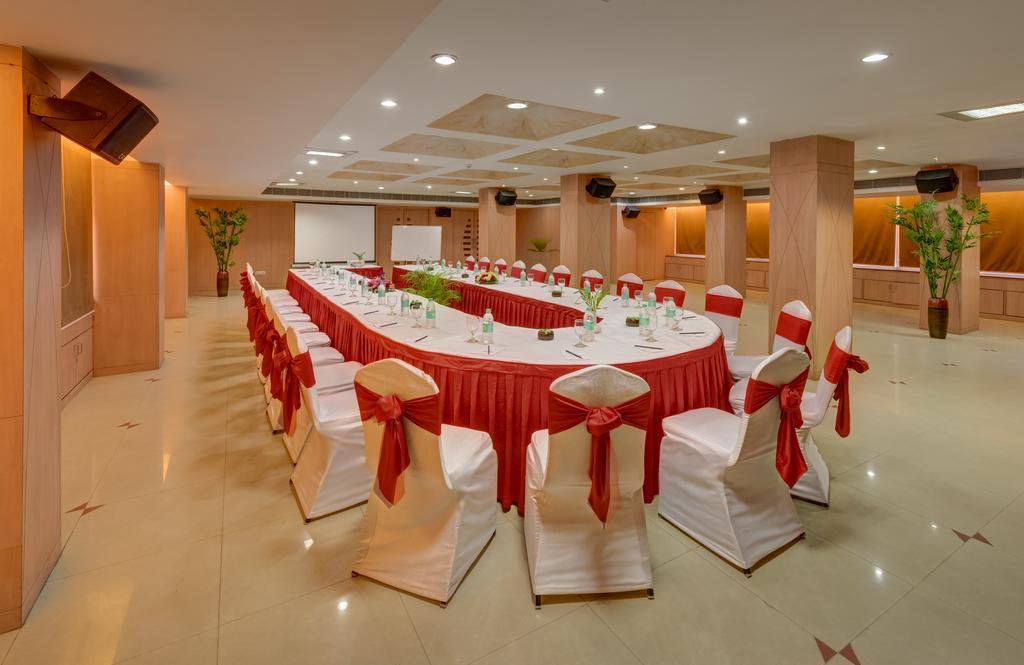 Cygnett Inn Repose Guwahati Buitenkant foto